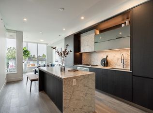 1342 Johnston Rd #317, White Rock, BC V4B3Z7