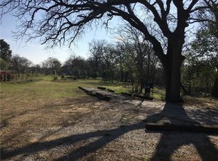 7712 Ledbetter Rd, Arlington, TX 76001