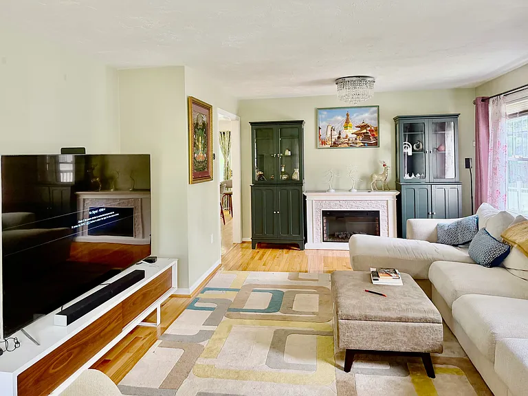 16 Westside Dr — Photo 13