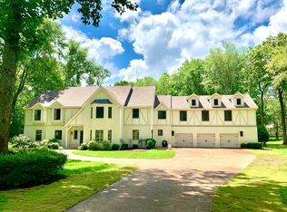 9125 Forest Downs Rd, GERMANTOWN, TN 38138