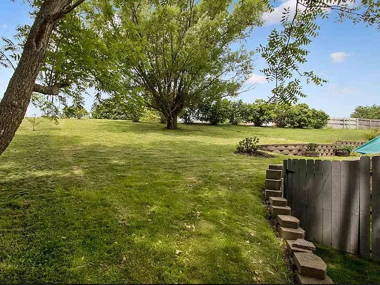 52 Jema Ct — Photo 21