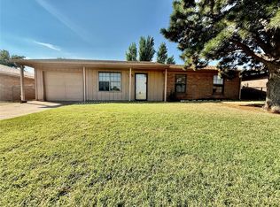 2910 W 2nd St, Elk City, OK 73644