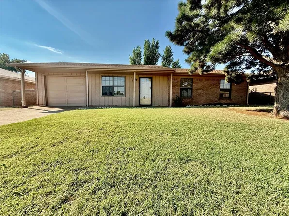 2910 W 2nd St, Elk City, OK 73644