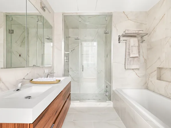 8 Union Square South image 12 of 20