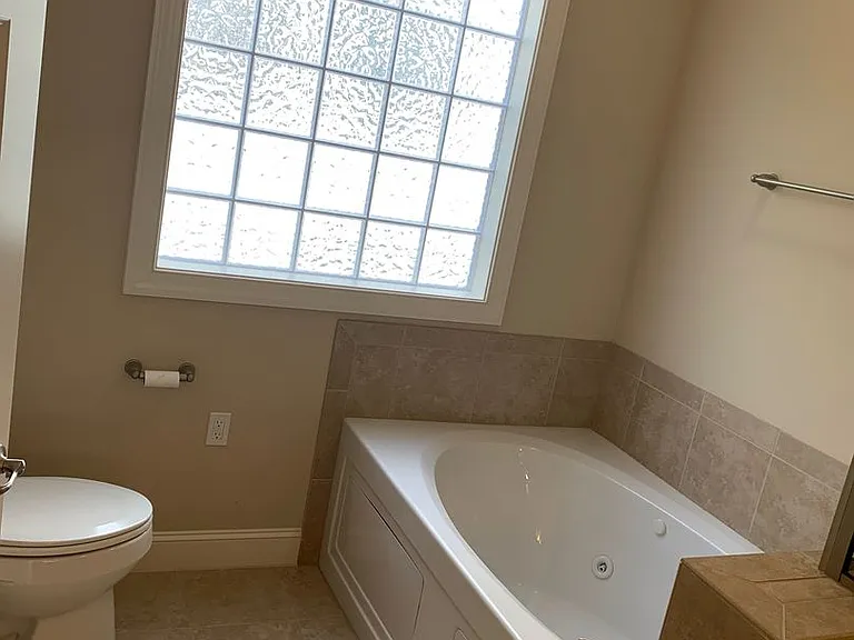 330 Gallery Dr #201 — Photo 22