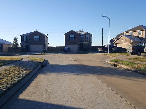 5th image of 16111 Green Plume Ln