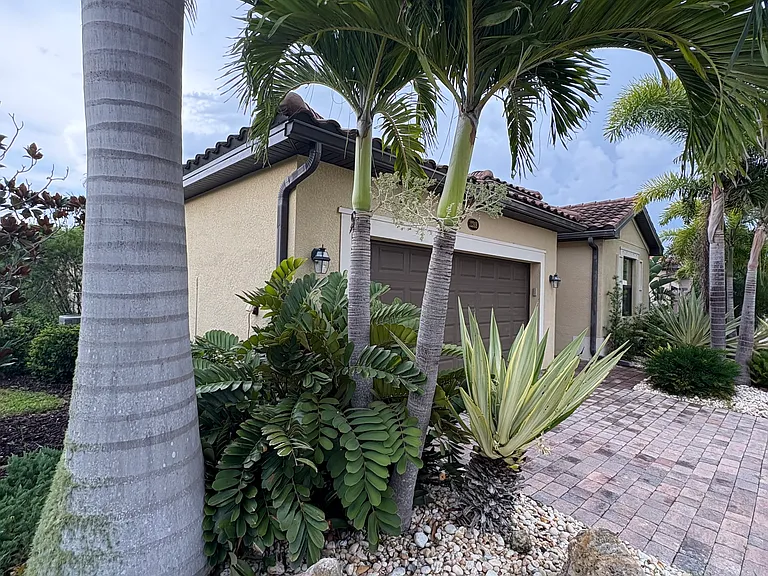 12308 Canavese Ln — Photo 9