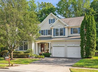 13036 Pilgrims Inn Dr, Woodbridge, VA 22193