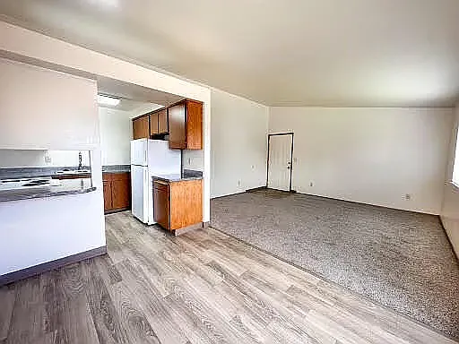Liberty Square Apartments — Photo 6