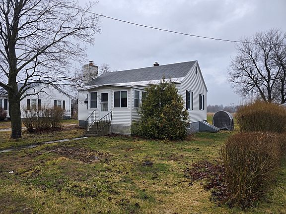 3rd image of 266 Dorr Dr
