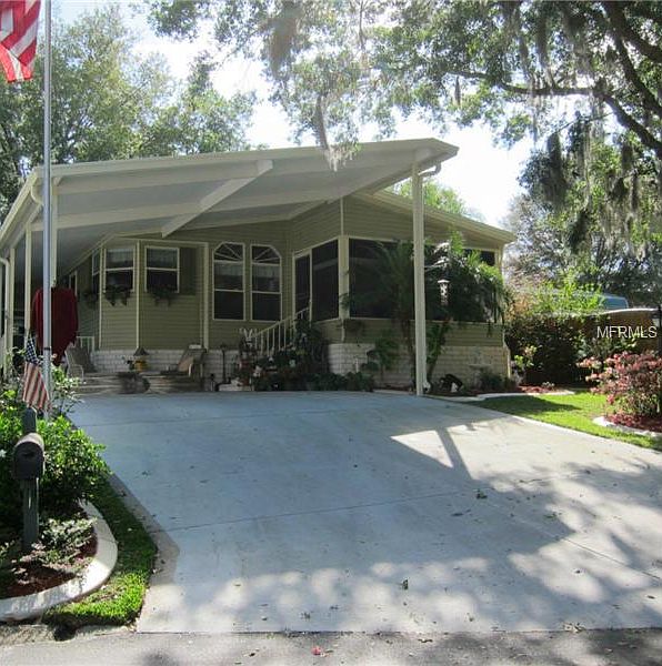 1st image of 10201 Oak Forest Dr