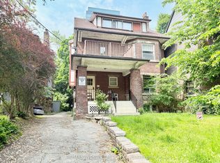 16 Foxbar Rd #1-C02, Toronto, ON M4V 2G6