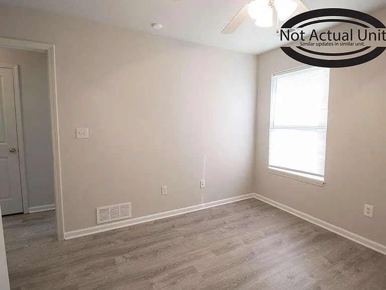 1524 Bodie Dr — Photo 33