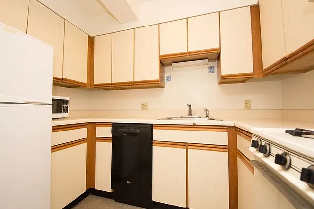 109 N Cayuga St - (Leasing Only) - H — Photo 2