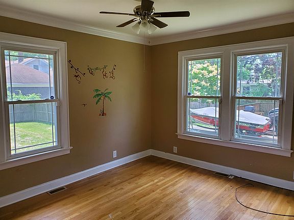 5th image of 1404 Parkside Dr