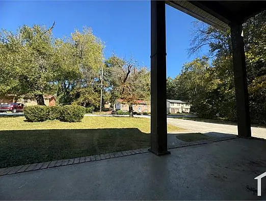 3915 Emerald North Dr — Photo 11