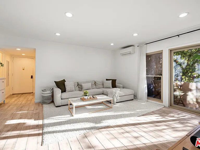 5651 Windsor Way #101 — Photo 3