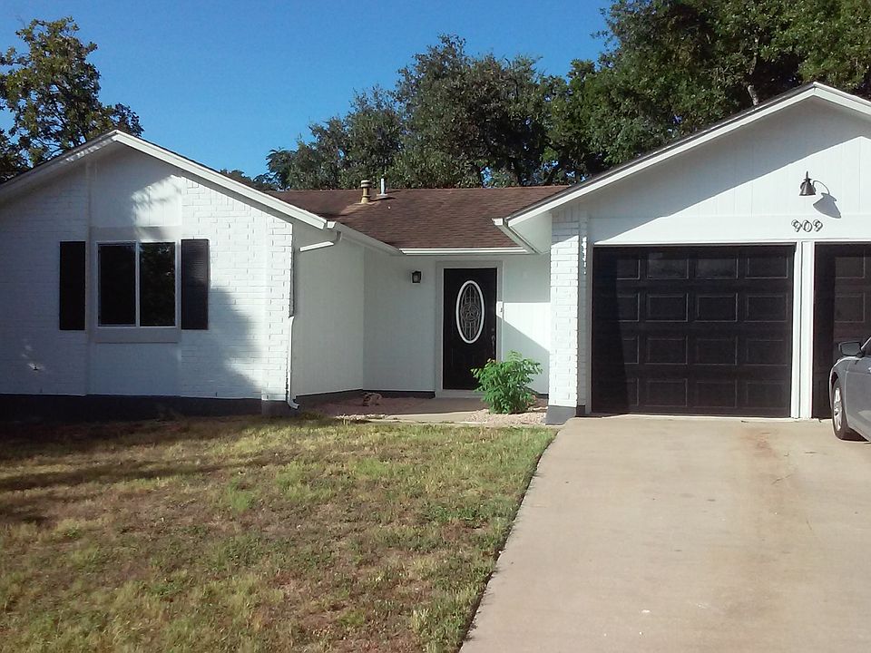 1st image of 909 Speer Ln