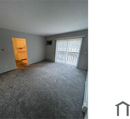 2nd image of 819 Rosemont Ave #19