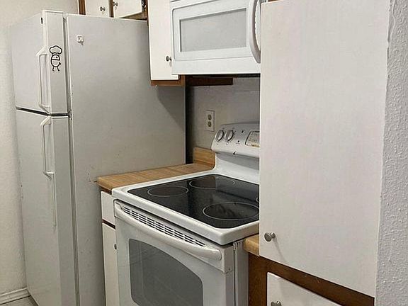 3rd image of 10110 Forum West Dr APT 106