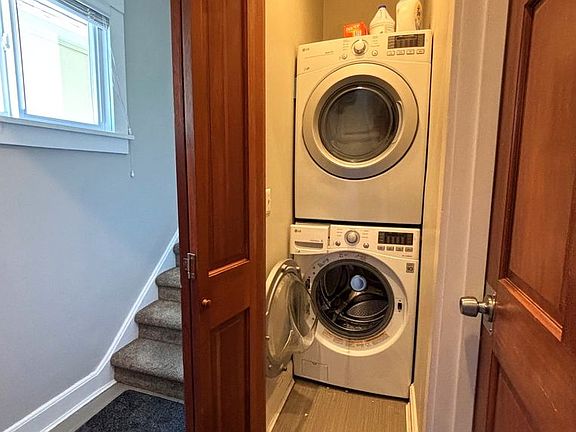 3rd image of 622 S Anderson St #1