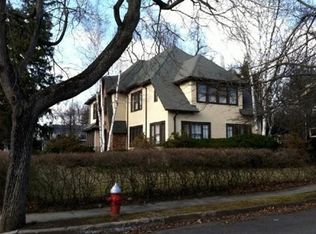 18 Wellesley Rd, Holyoke, MA 01040