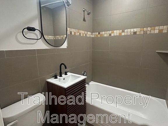 5th image of 308 E Gregory Blvd #3E