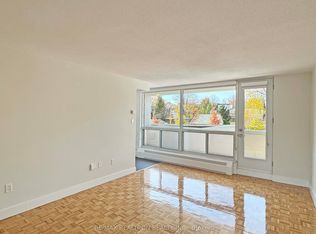 666 Spadina Ave #202, Toronto, ON M5S 2H8