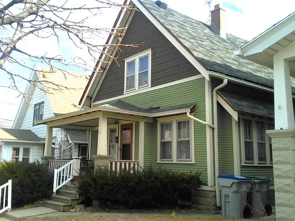 811 E Otjen St, Milwaukee, WI 53207