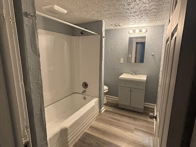 936 Ella Ct — Photo 12