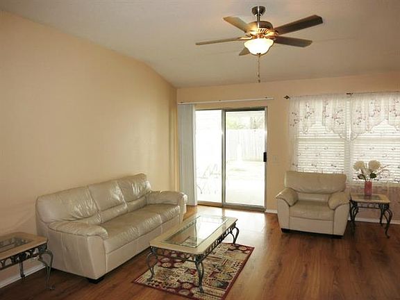 5th image of 6742 Ambercrest Dr