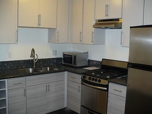 5th image of 11606 Gorham Ave APT 9