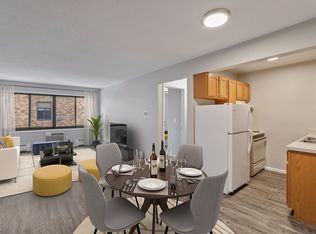 912 22nd Ave, Minneapolis, MN 55404