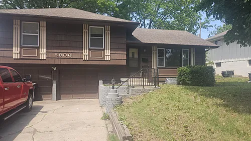 8800 Stark Ave Photo 1
