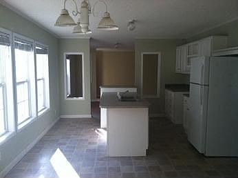 5th image of 406 Marlena Ave