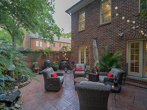 3rd image of 4412 Columbine Ct