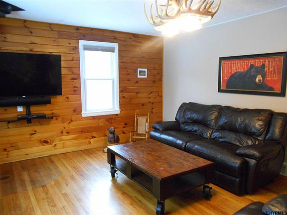 5th image of 7 Hillandale Dr