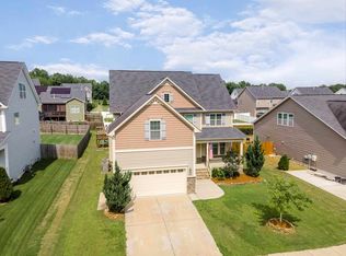 532 Crimson Oak Ln, Fuquay Varina, NC 27526