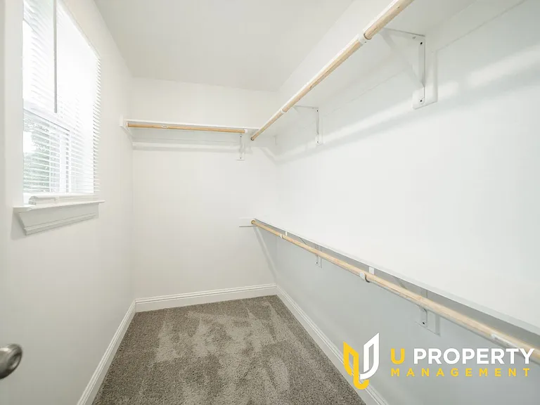 1014 W Ford St — Photo 22
