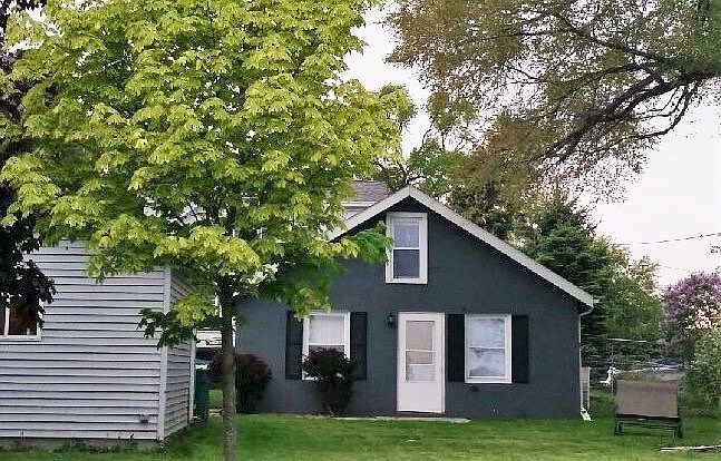 1st image of N8943 Lakeshore Dr