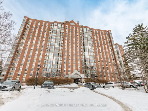 2759 Carousel Cres #308, Ottawa, ON K1T 2N5