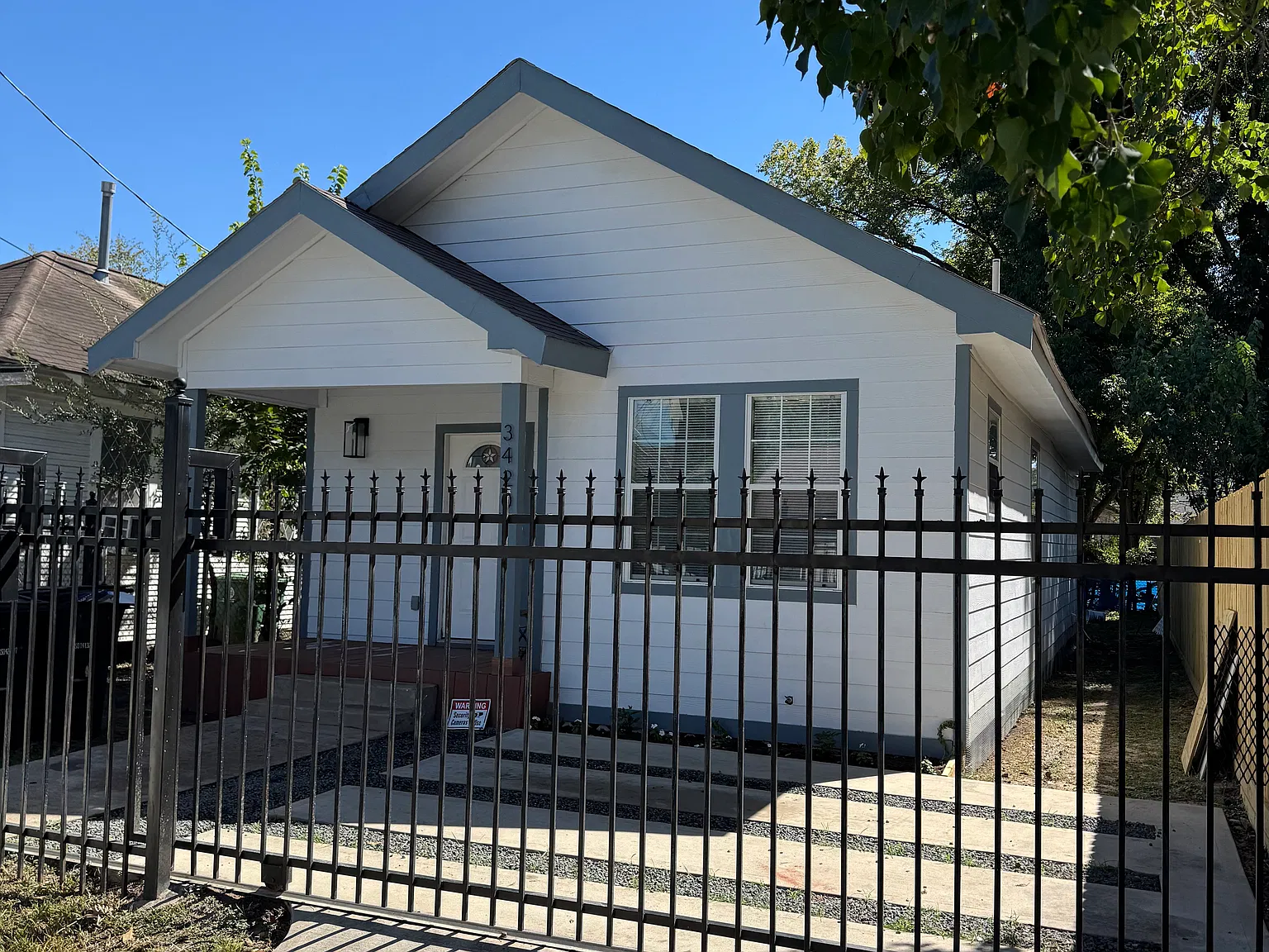 3420 Stonewall St — Photo 1