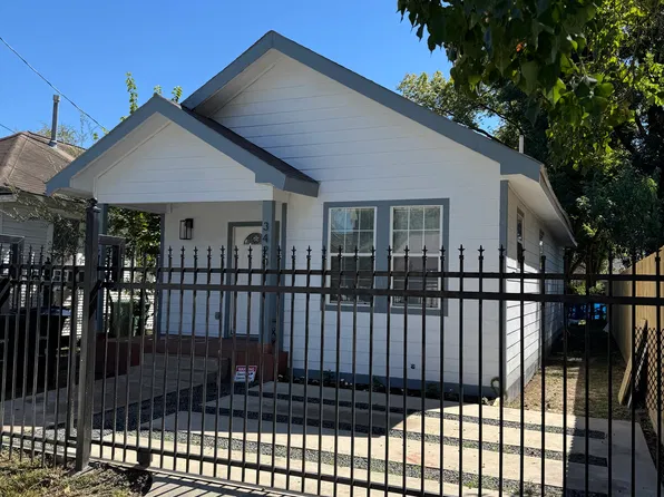 3420 Stonewall St, Houston, TX 77020