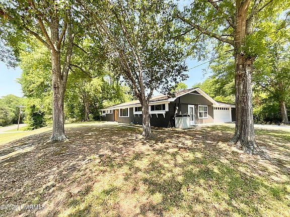 3rd image of 2844 Old 8th Street Rd N