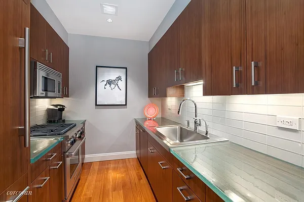 Rented by Corcoran | media 19