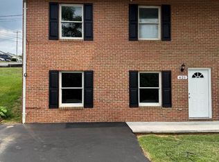 621 Thompson St, Strasburg, VA 22657