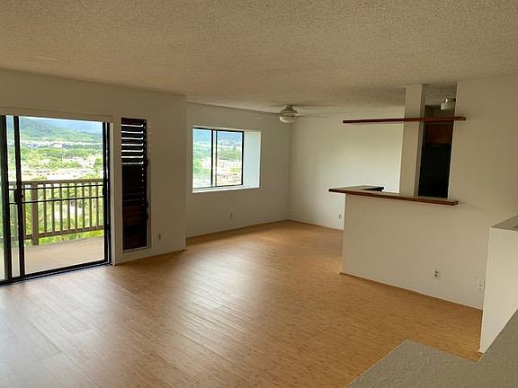3rd image of 46-49 Aliianela Pl APT 1715