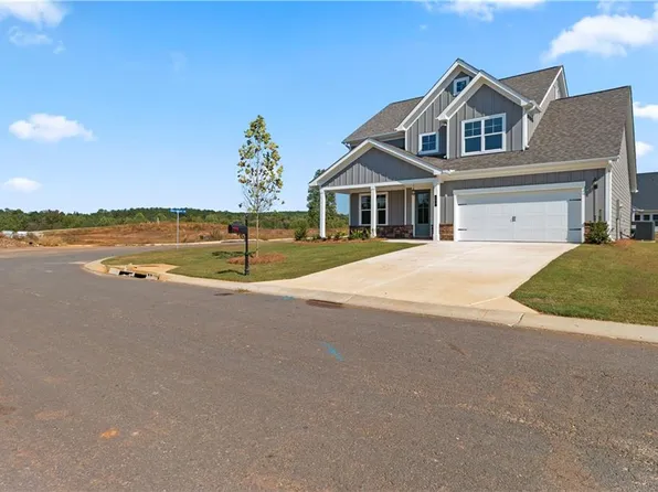 160 Applewood Way, Homer, GA 30547