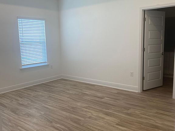 5th image of 13147 Shoshoney Cir