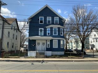 703 N Broadway St, East Providence, RI 02914